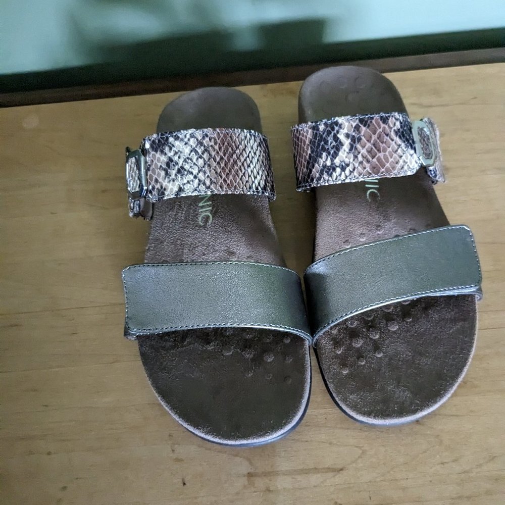 Vionic Snakeskin and Green Sandals